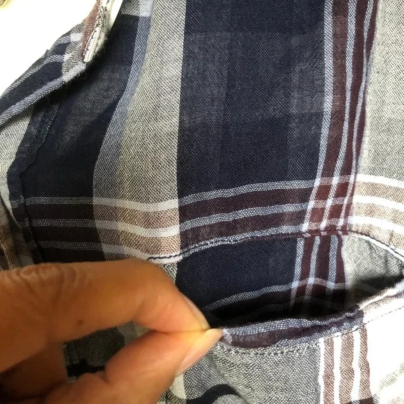 🌻 4/$25  Lane Bryant Plaid Buttondown Shirt - Picture 4 of 5